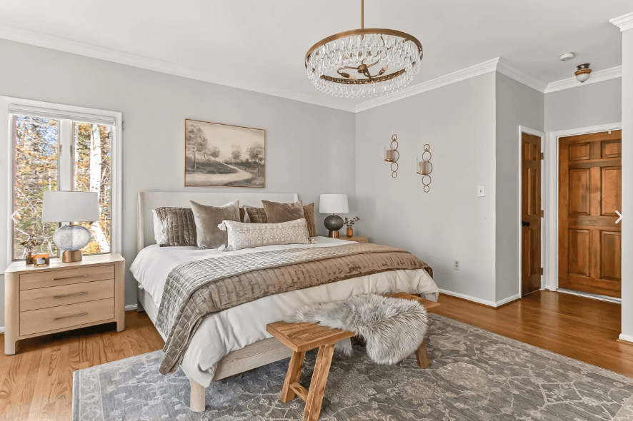 add the right artwork above the bed.